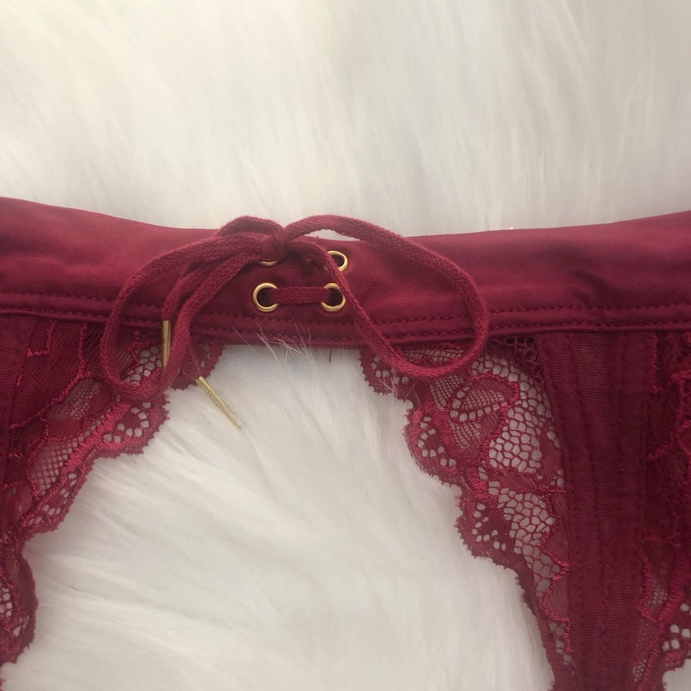 Victoria’s Secret Garter belts. NWOT - Picture 6 of 9